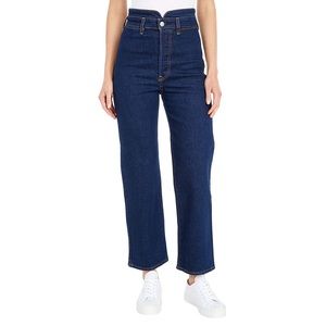 NWT - Levi’s Premium Tailored Ribcage Straight Ankle Jean!